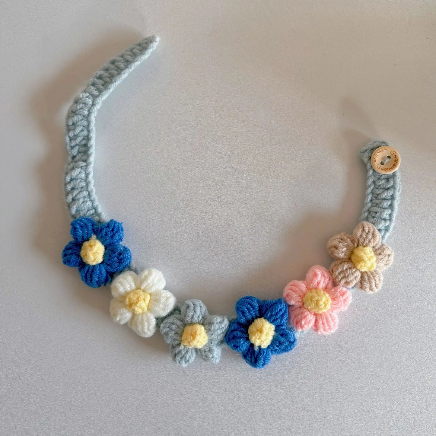 Collar tejido ideal para gatos y perros de raza pequeña