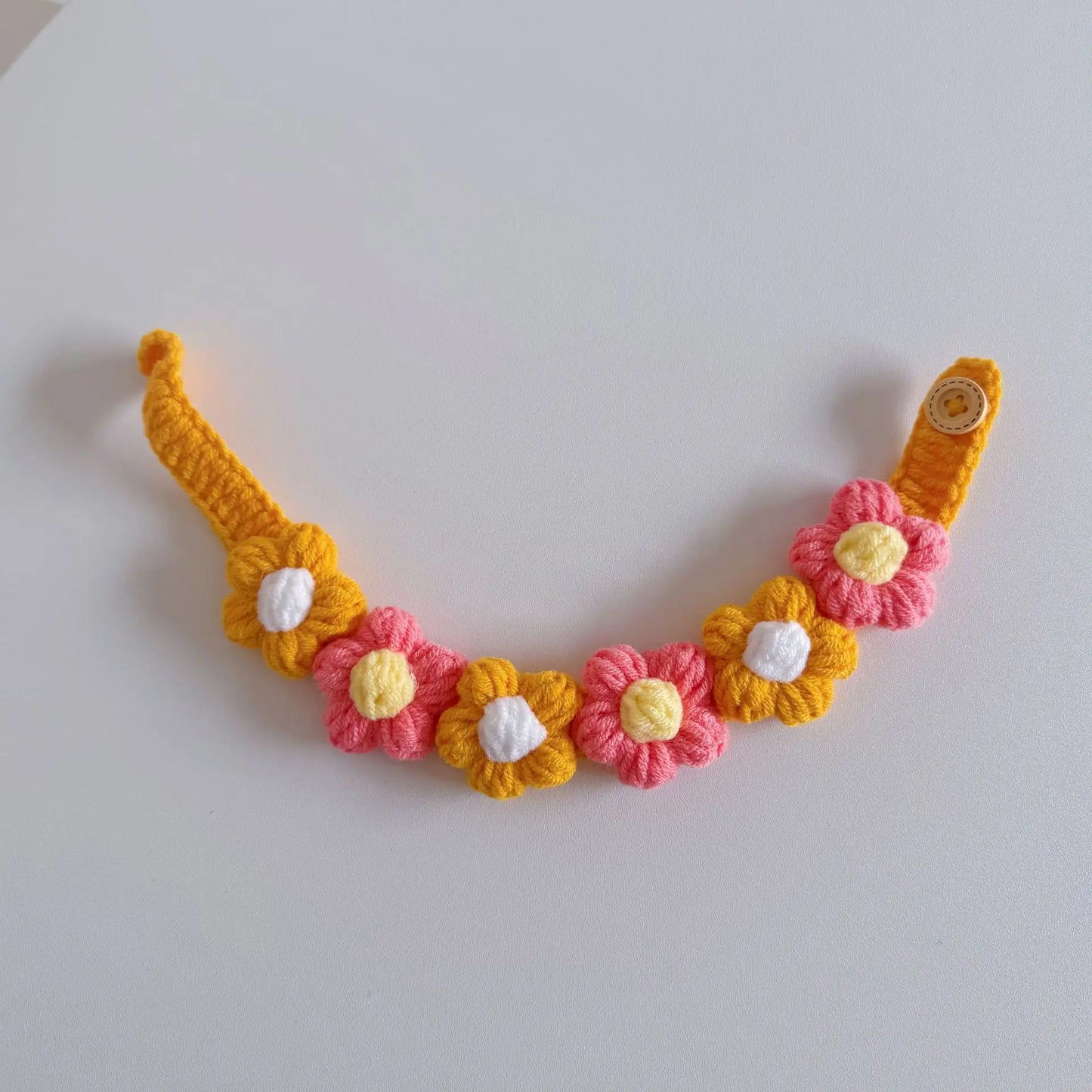 Collar tejido ideal para gatos y perros de raza pequeña