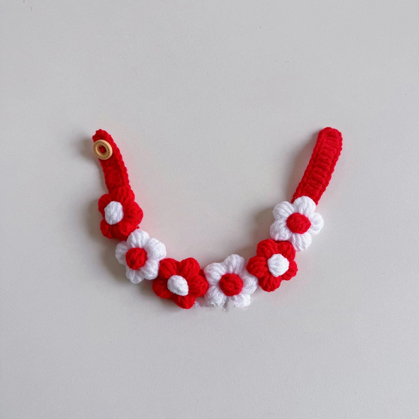 Collar tejido ideal para gatos y perros de raza pequeña