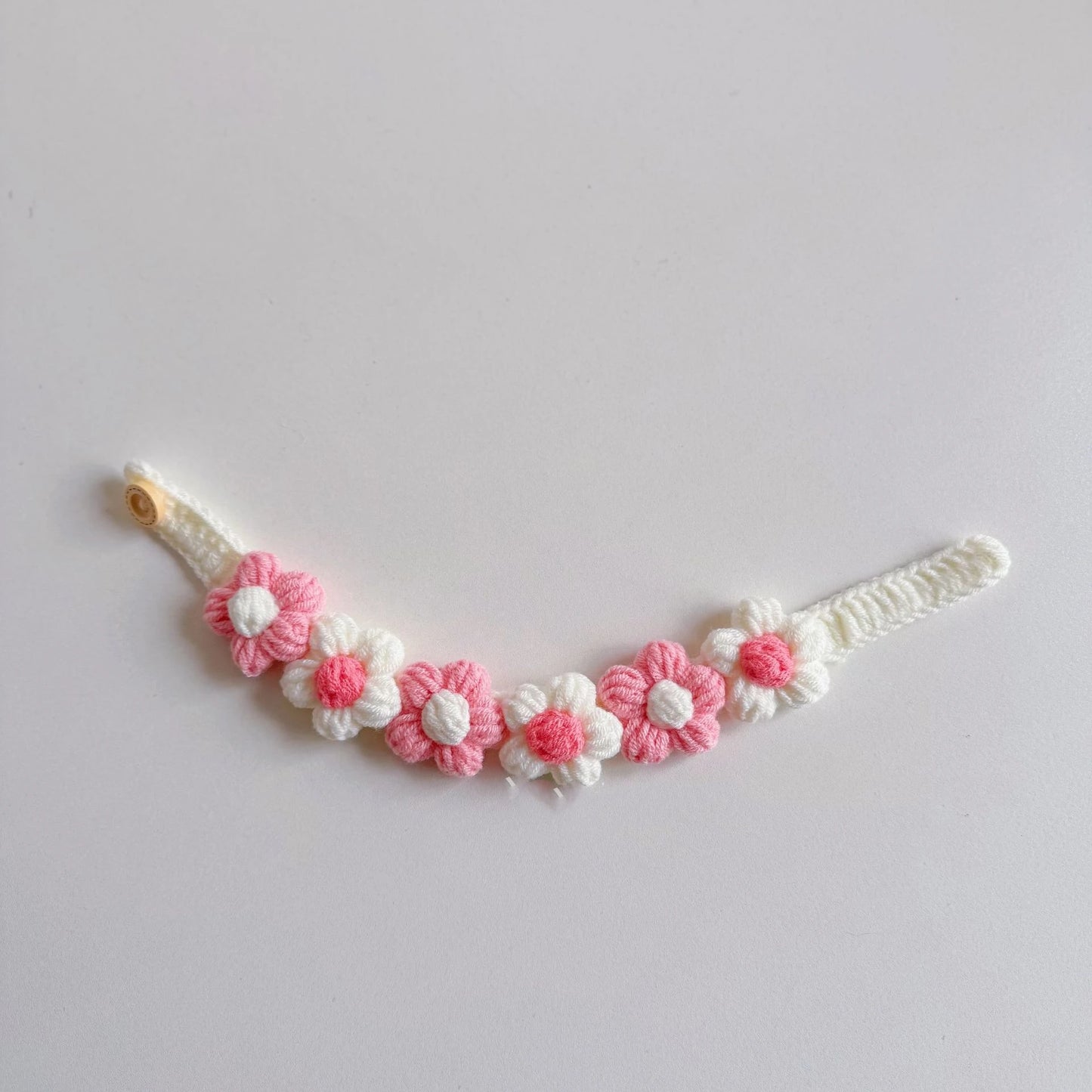 Collar tejido ideal para gatos y perros de raza pequeña