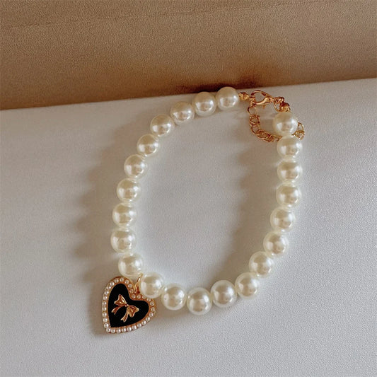 Pearl pet necklace with pendant